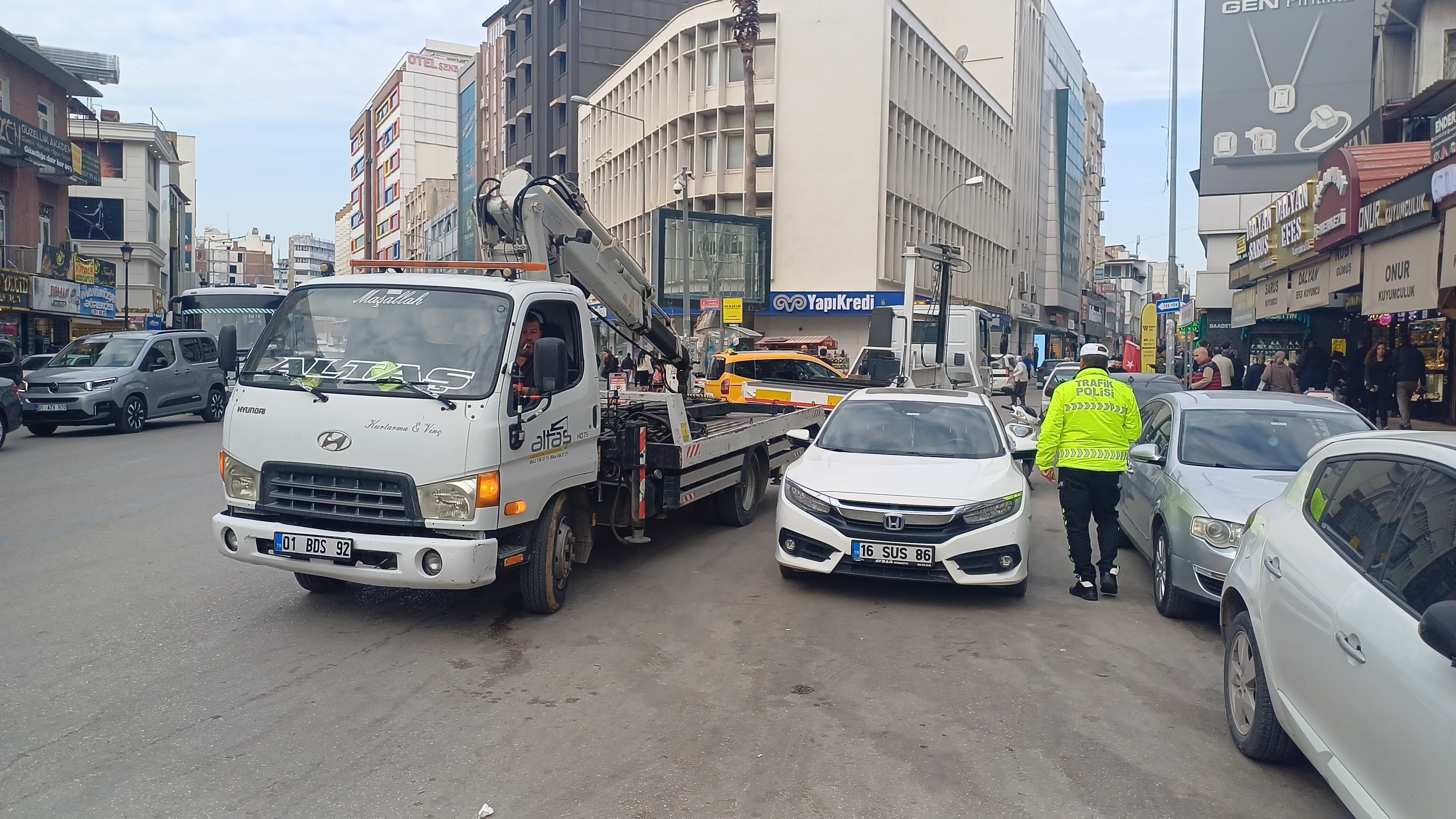 adanada hatali park yapan suruculer affedilmedi 0