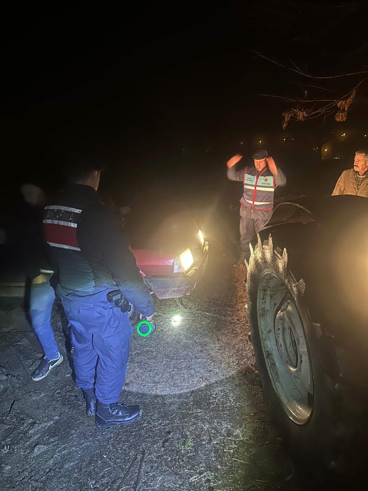 aydinda yaylada mahsur kalan kisiyi jandarma kurtardi 0 kAlm4aTR