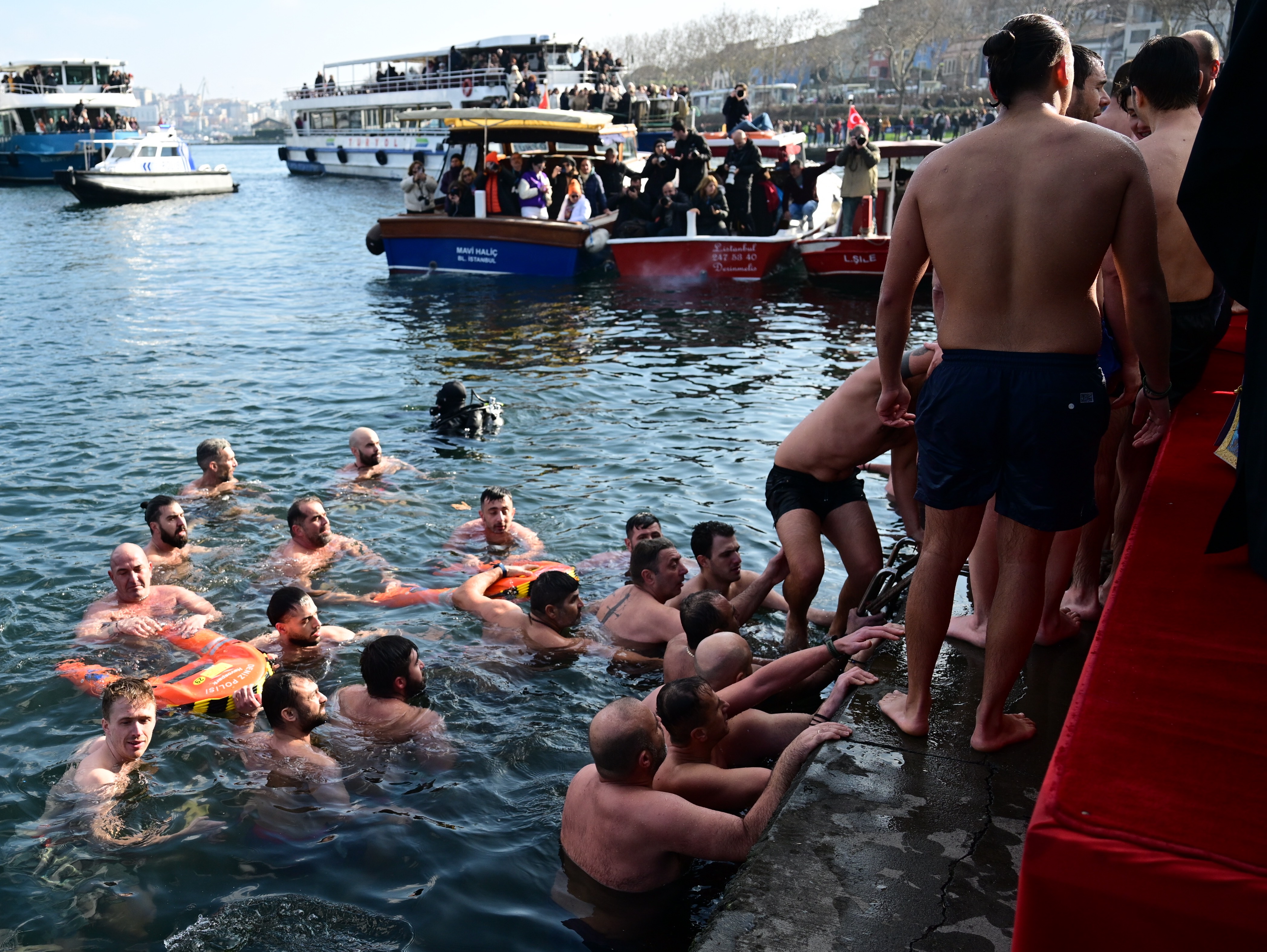 halicte denizden hac cikarma toreni 6 ocak 2025 11 MDkACGI9