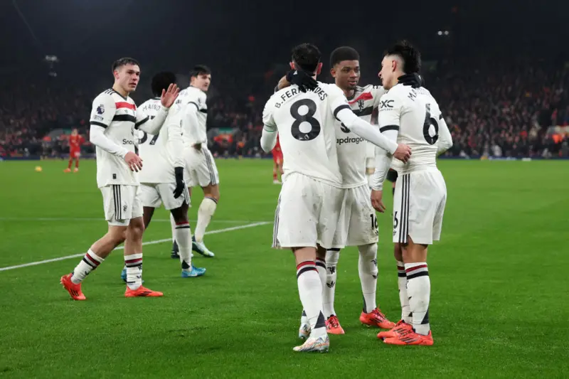 manchester united liverpooldan 1 puani kapti 0 XPT51G1i