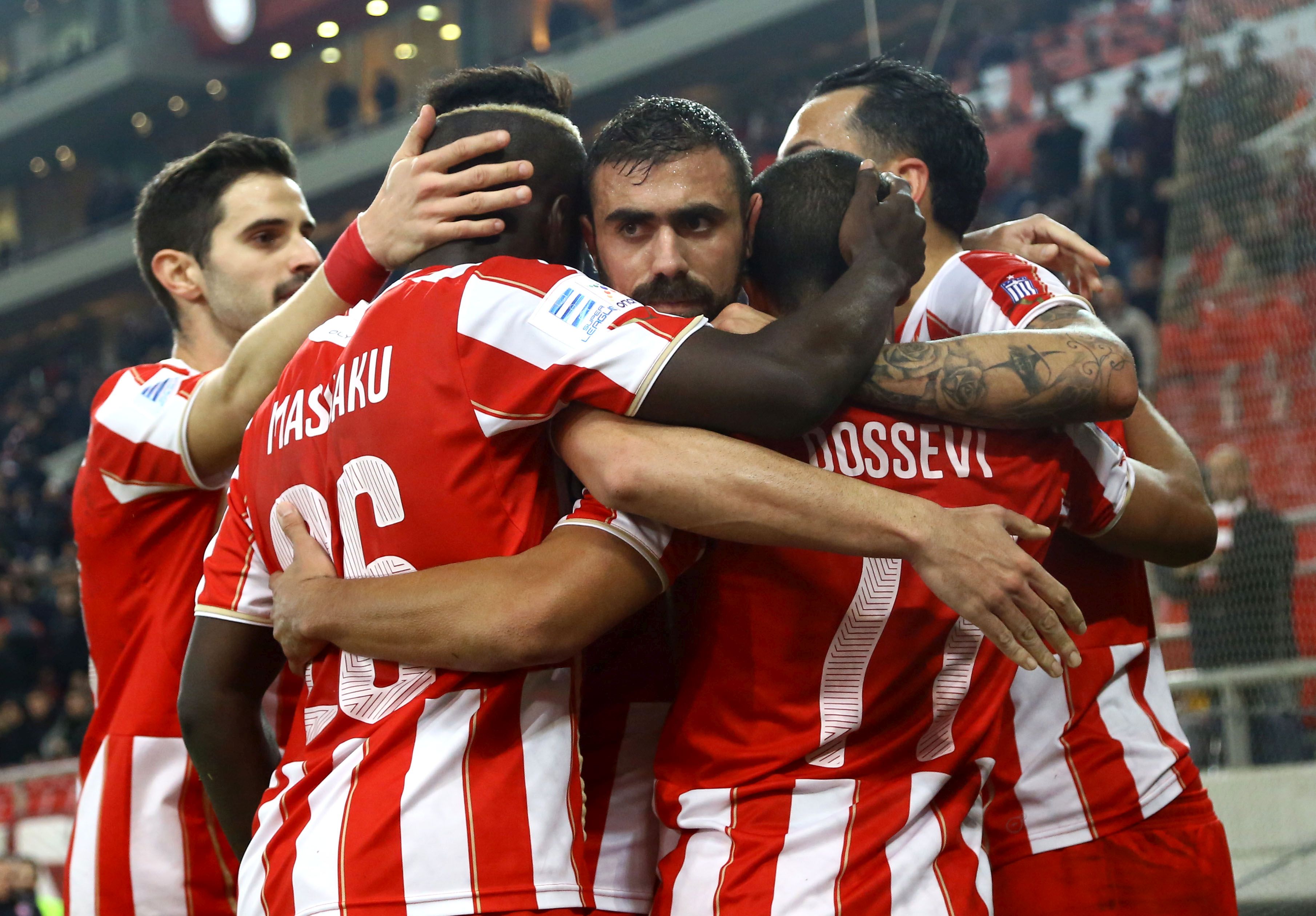 olympiakos iki puan farkla liderlik koltuguna oturdu 0