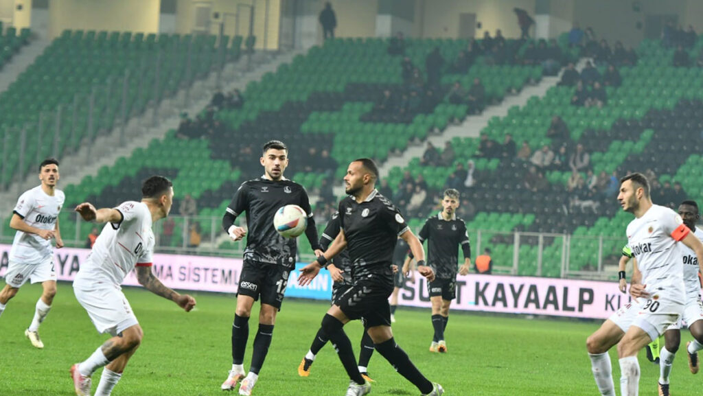 sakaryaspor genclerbirligi maci golsuz bitti zqvnq1kC