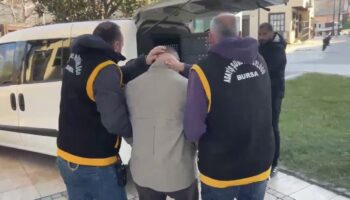 25 yil hapis cezasiyla aranan firari tatildeyken yakalandi gjIyf1Du