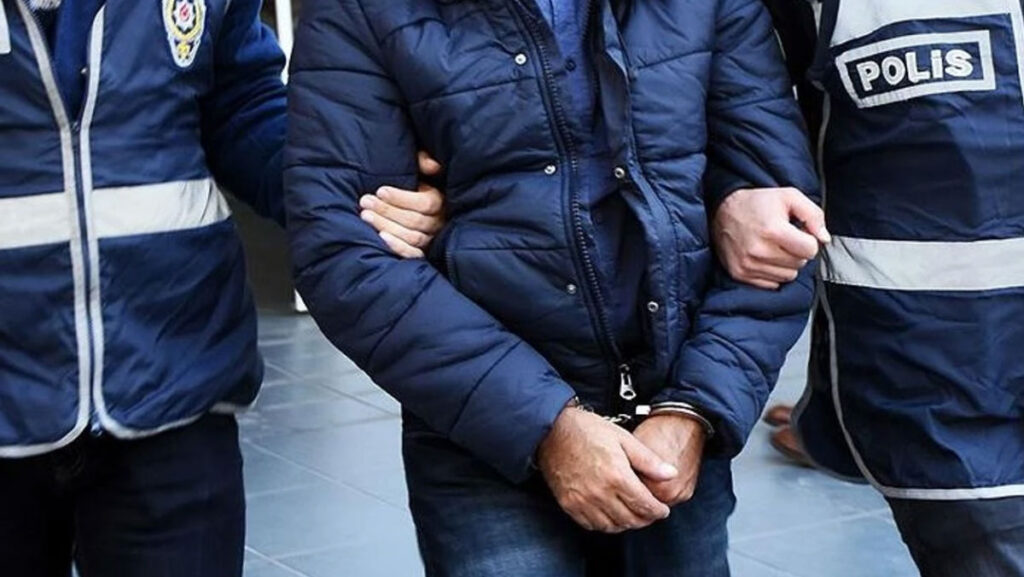 7 yil kesinlesmis hapis cezasi vardi o hukumlu yakalandi ca6aUNSf