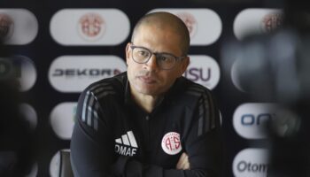 alex de souzadan giderayak ornek davranis 5yzRvdEu
