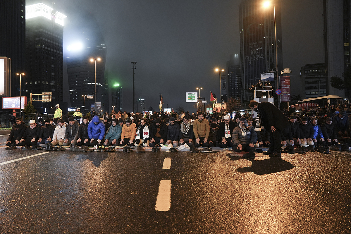 anadolu genclik derneginden istanbulda israile karsi filistin protestosu 1 SDvKMFnD