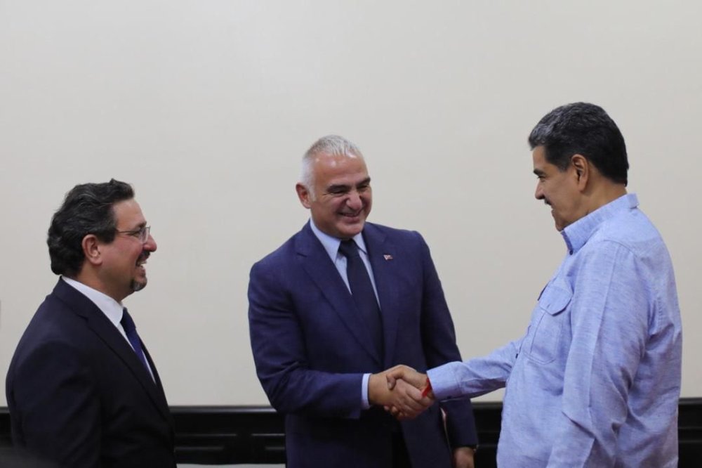 bakan ersoy venezuela lideri maduro ile gorustu 2 tZJP7TXJ