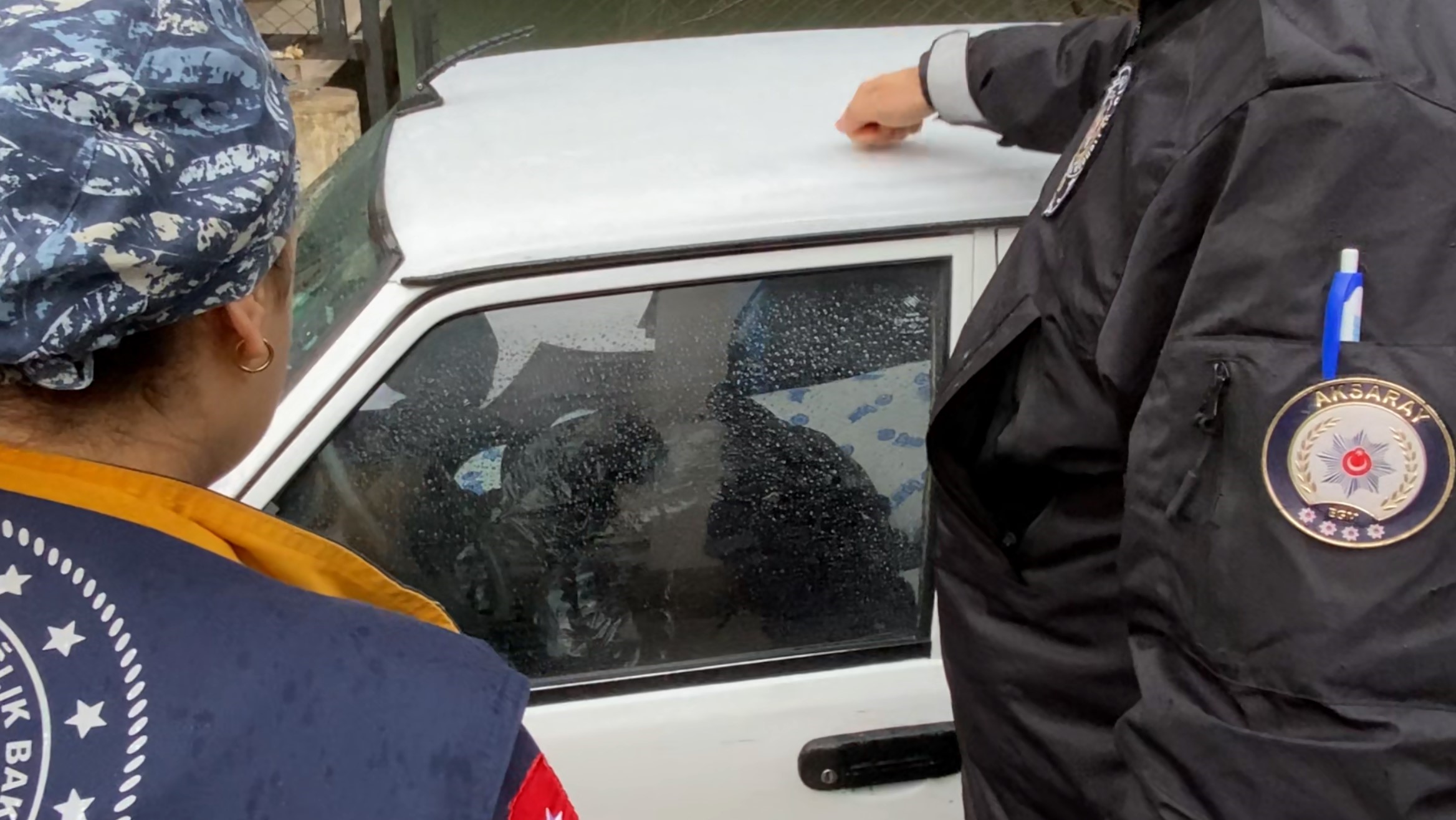boyle uyku gorulmedi aksarayda polis uyandirmak icin her yolu denedi 1 5JcXMWGY
