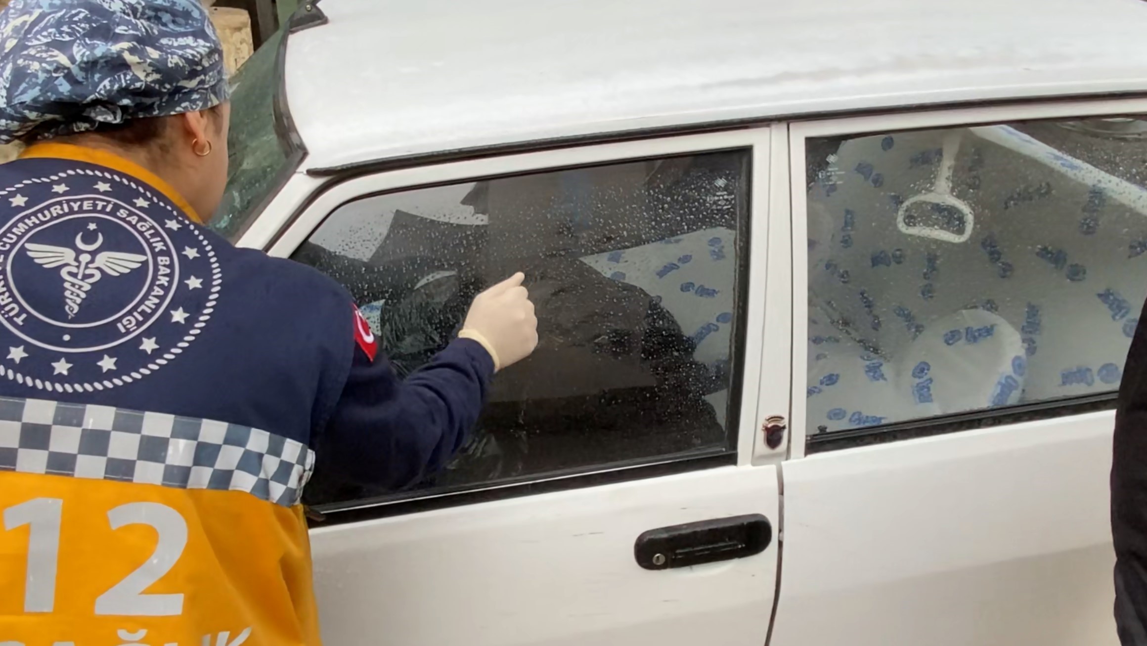 boyle uyku gorulmedi aksarayda polis uyandirmak icin her yolu denedi 2 fQVmFgyX