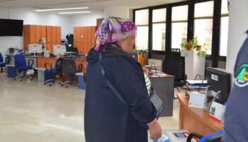 cami onunde dileniyordu 2 saatte topladigi para soke etti S4grRHME