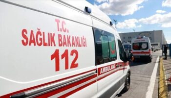 cekmekoyde trafik kazasi 2 kisi yaralandi nhuD8Kea