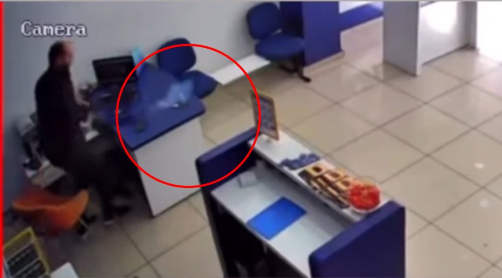 cep telefonun bataryasi boyle patladi 2 eE8lgUK1