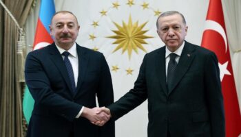 cumhurbaskani erdogan azerbaycan cumhurbaskani aliyev ile gorustu vgsH5TaT