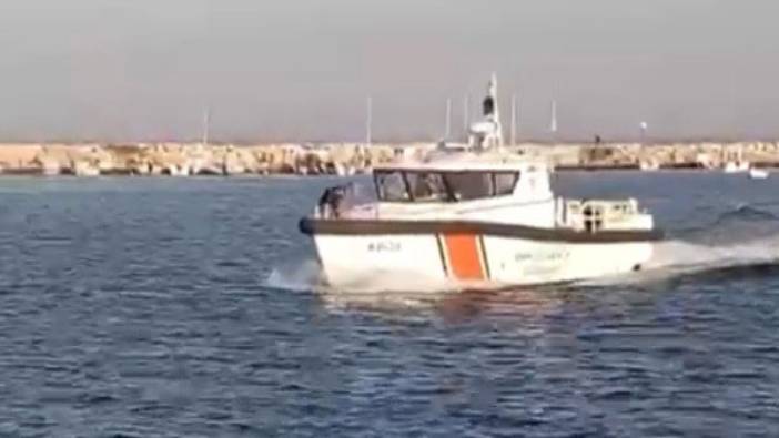 dunyaca unlu tatil adasi phukette turist dolu tekne alabora oldu tamamen sulara gomuldu 6 iTXskEXf