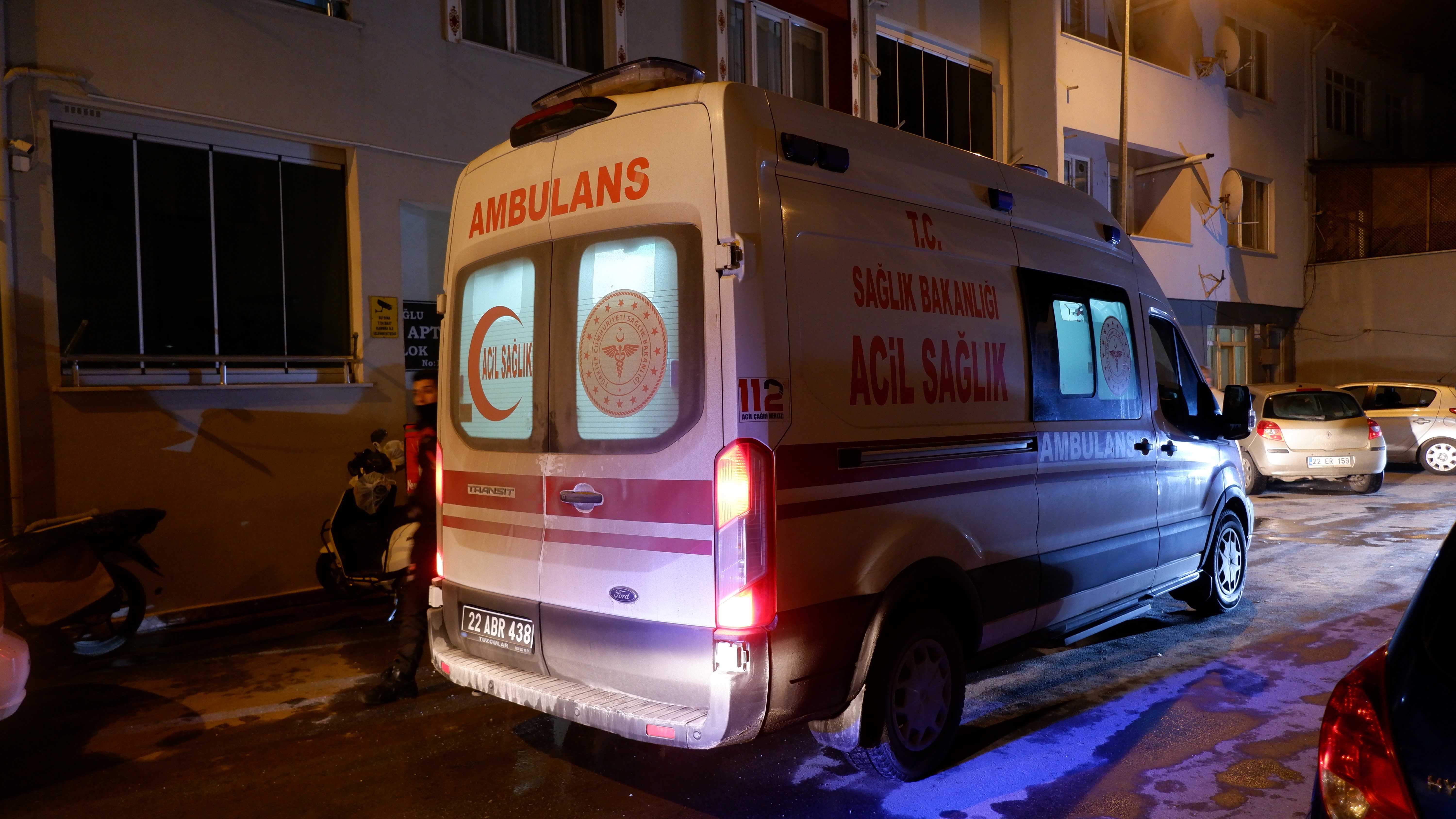 edirnede bir kadin evinde kalbinden bicaklanmis halde bulundu 1 XSAlSunL