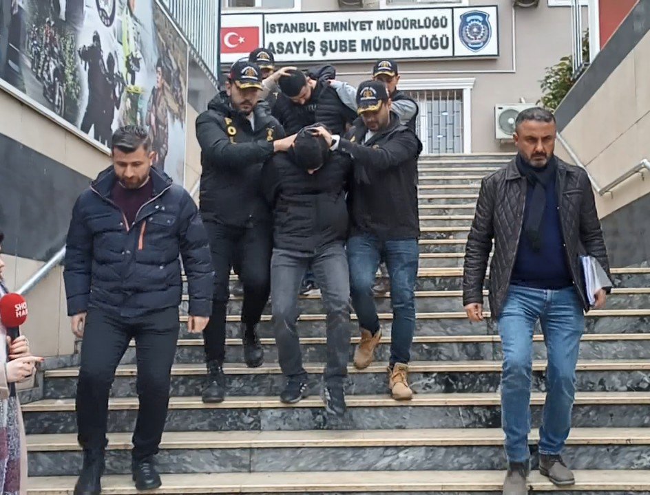 esenyurtta bir kisiyi kacirmaya tesebbus etmislerdi ifadeleri sok etti 0 KY8I5qZI