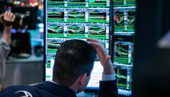 ftse mib endeksi gune dususle basladi ZlSebJRN