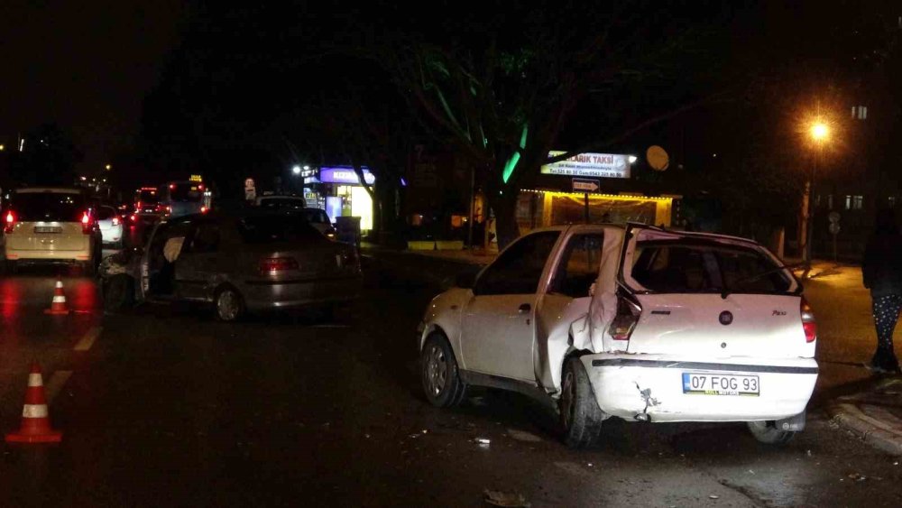 hurdaya donen araclardan burunlari bile kanamadan ciktilar 3 YLDNmEuj