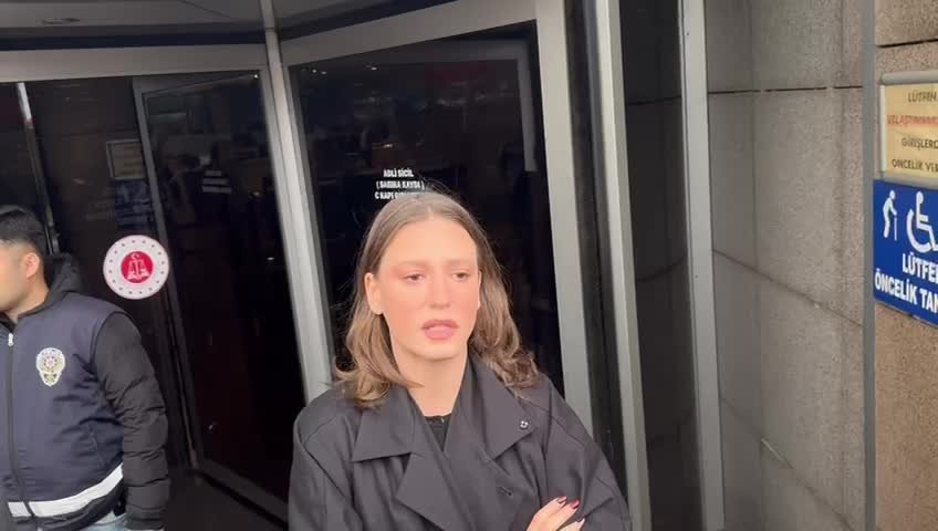 ifadeye cagrilmisti serenay sarikayadan ilk aciklama 0 GK7ymRjI