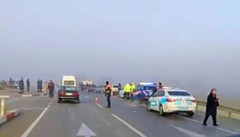 karamanda zincirleme kaza 13 arac birbirine girdi 7 yarali U5CPV5ic