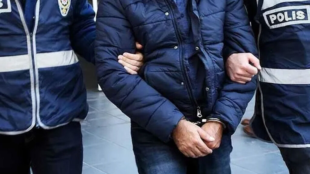kereste fabrikasini silahla basan saldirgan yakalandi vsOyjBQX