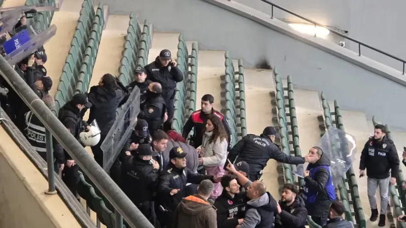 kocaelispora para cezasi Kfaf7VY1
