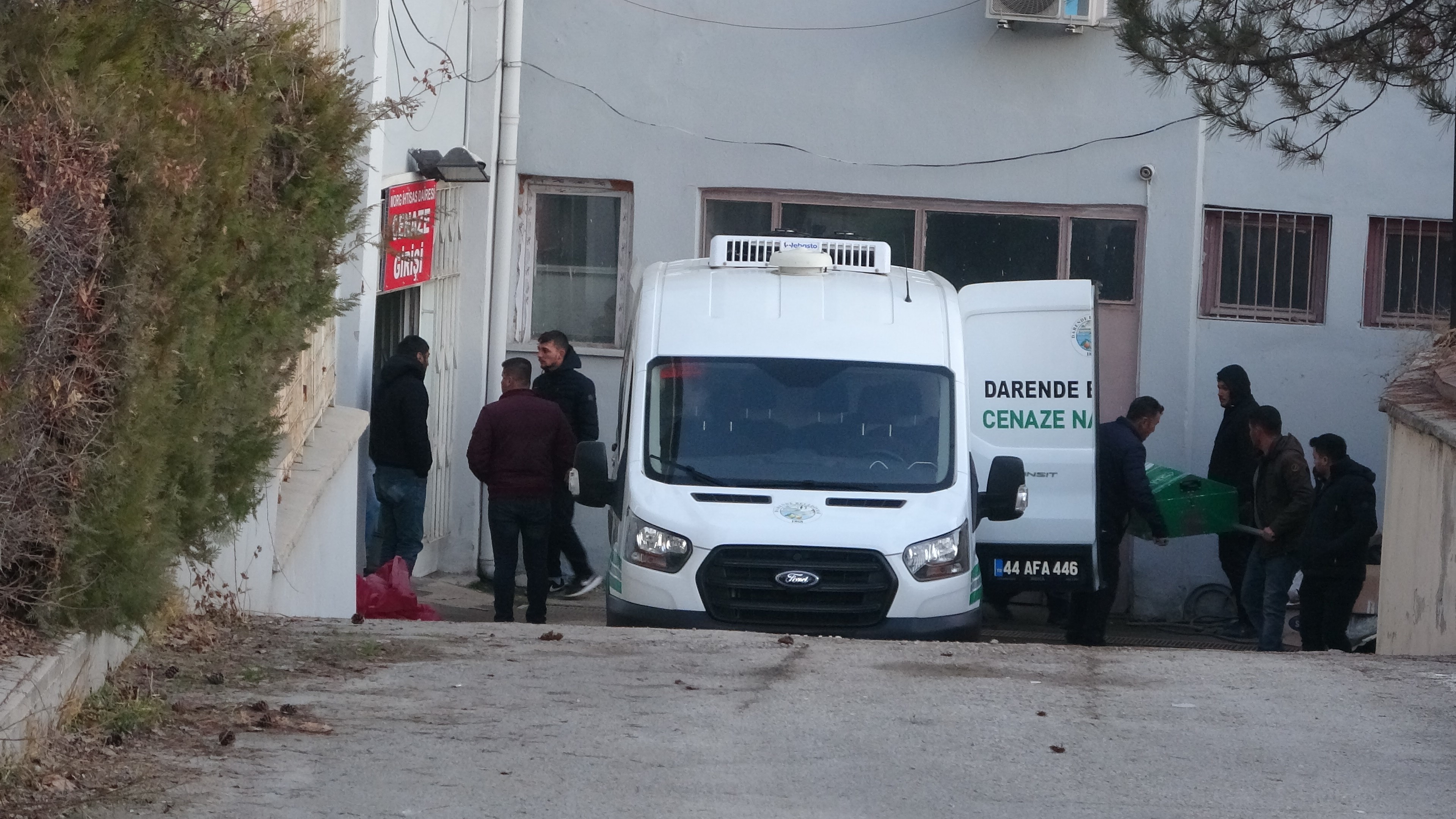 misafirlige geldigi evde yasli kadini bicaklayarak oldurdu 0