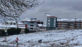 tekirdag beyaz gelinligini giydi aQKXWRgn