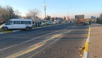 tir ile isci servisi carpisti cok sayida yarali var CDWZWLEi