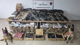 tokatta kacak silah imalatina operasyon cok sayida silah ele gecirildi 19 gozalti 1IRxCyLE