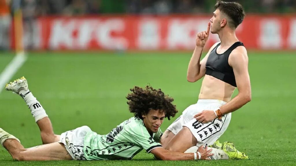 western united melbourne victoryyi 4 3 yendi 6fEkUt5I