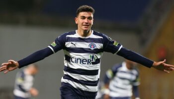 yasin ozcanin premier lige transferi resmen duyuruldu Fs7Ue7jO