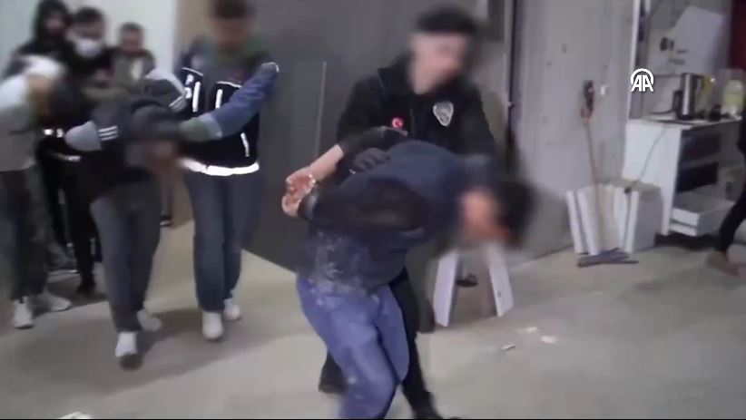 zehir tacirleri narkokapana takildi istanbulda 11 milyon uyusturucu hap ele gecirildi 7 l4qhArZ3