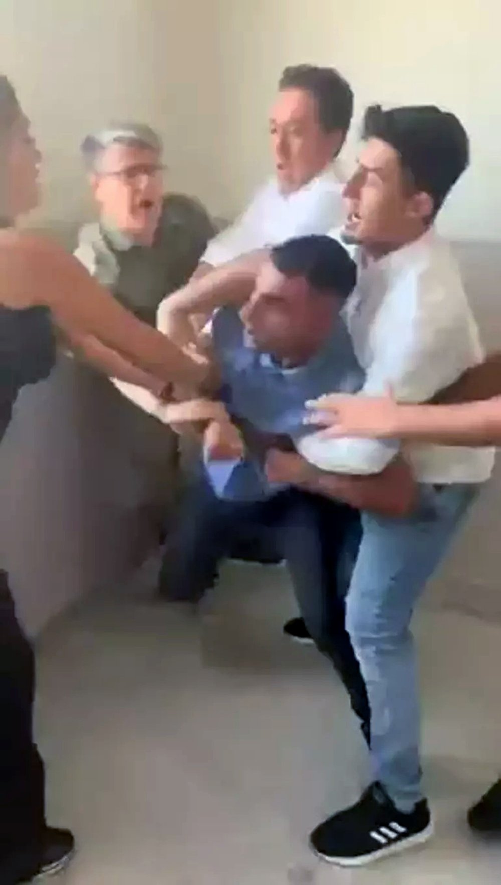 5 ogretmeni darp etmisti saldirganin cezasi belli oldu 3 PTlluPYy