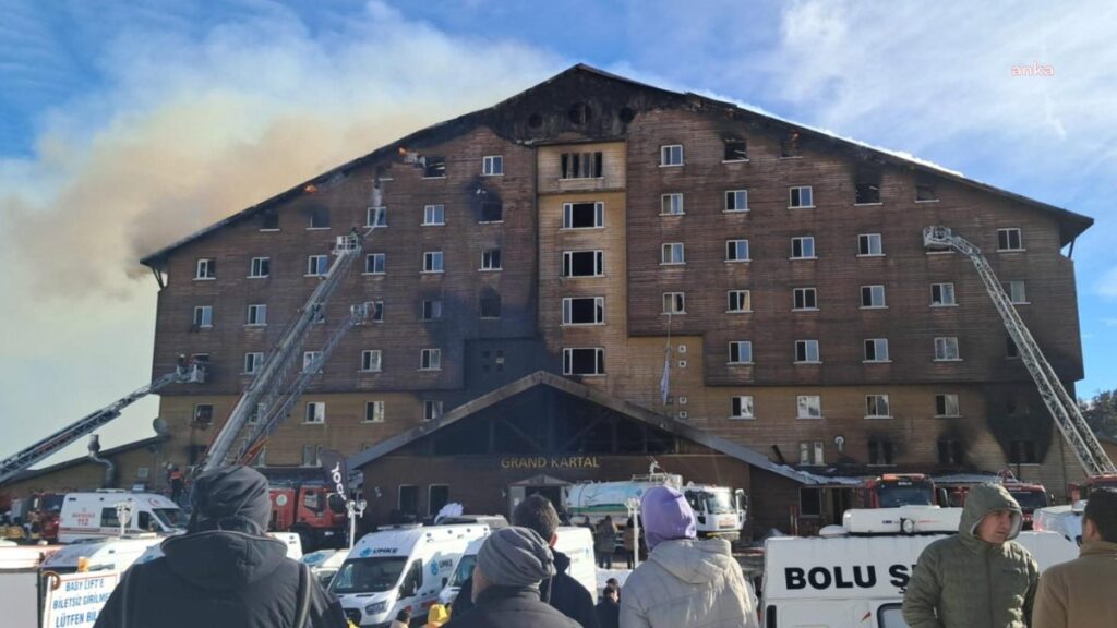 76 kisinin can verdigi otel yangininda calismalarina ara verildi wB7a9fqH