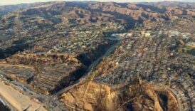 abdnin los angeles sehrindeki orman yanginlarinda hayatini kaybedenlerin sayisi 29a yukseldi 4auRQGUm