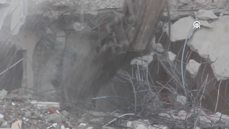adiyamanda hasarli binalarin yikimi suruyor 4 bin 500den fazla bina var 7 l92lfhqL