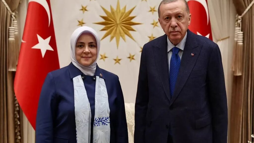 akp kadin kollari baskanligi adayi belli oldu 9Y6w99WO