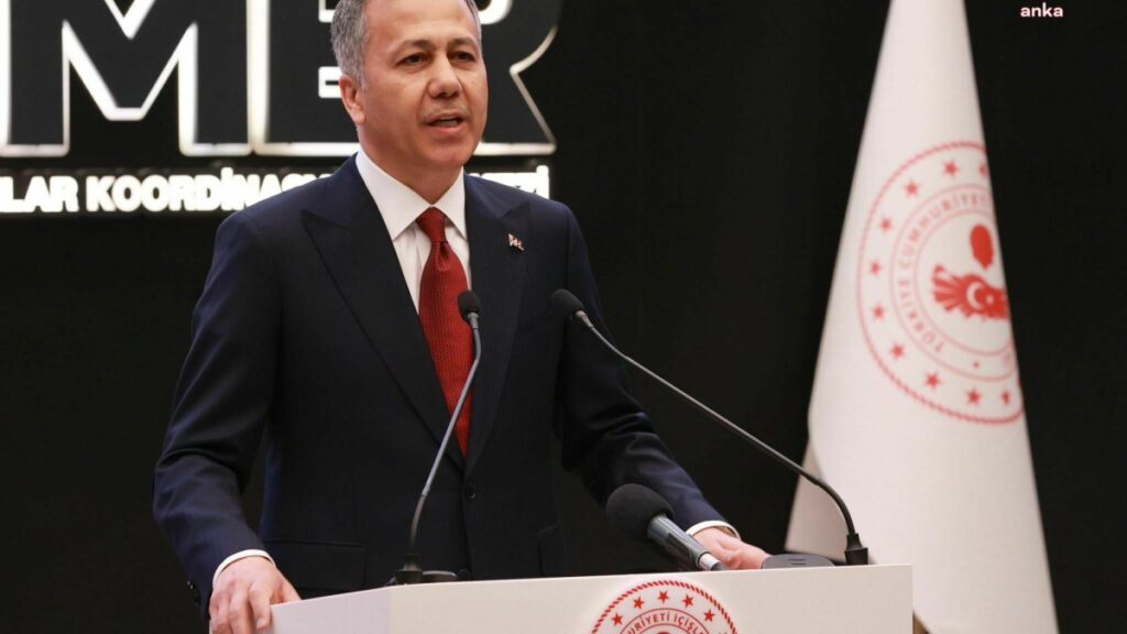 ali yerlikayadan hakkarideki kopek saldirisina iliskin aciklama g4EW78Ws