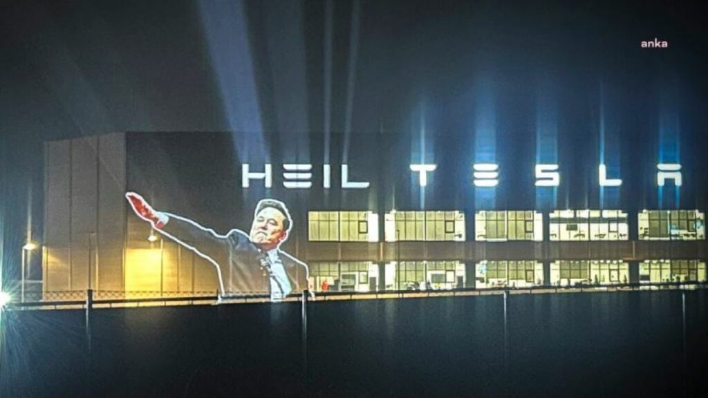 almanyada tesla fabrikasina yapilan heil tesla projeksiyon eylemi icin sorusturma baslatildi RLvNsHiu