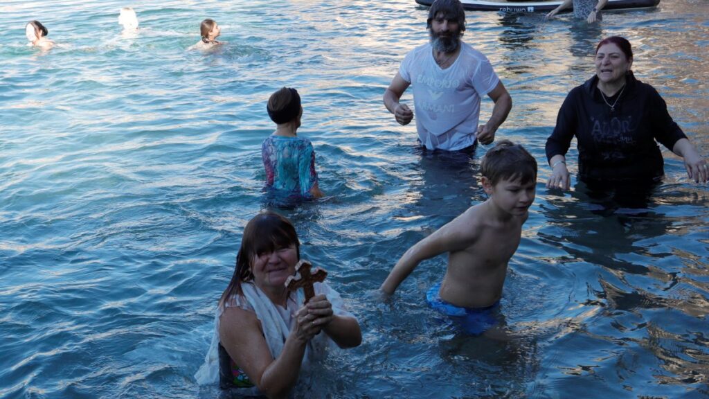 antalyada denizden hac cikarma toreni Vqke2KPe