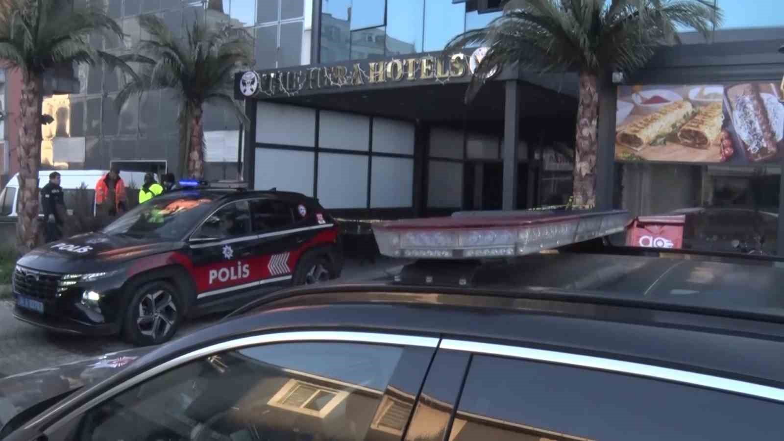 atasehirde otel alevlere teslim oldu cok sayida olu ve yarali var 1 19cYhguj