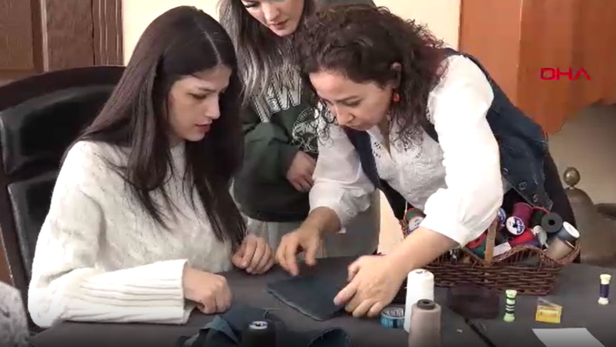 atik kumaslar islemeli cantalara donusuyor 1 AjRru8ks