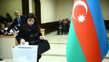 azerbaycanda yerel secimler basladi 16 bin 92 aday yarisiyor TkzYRHbi