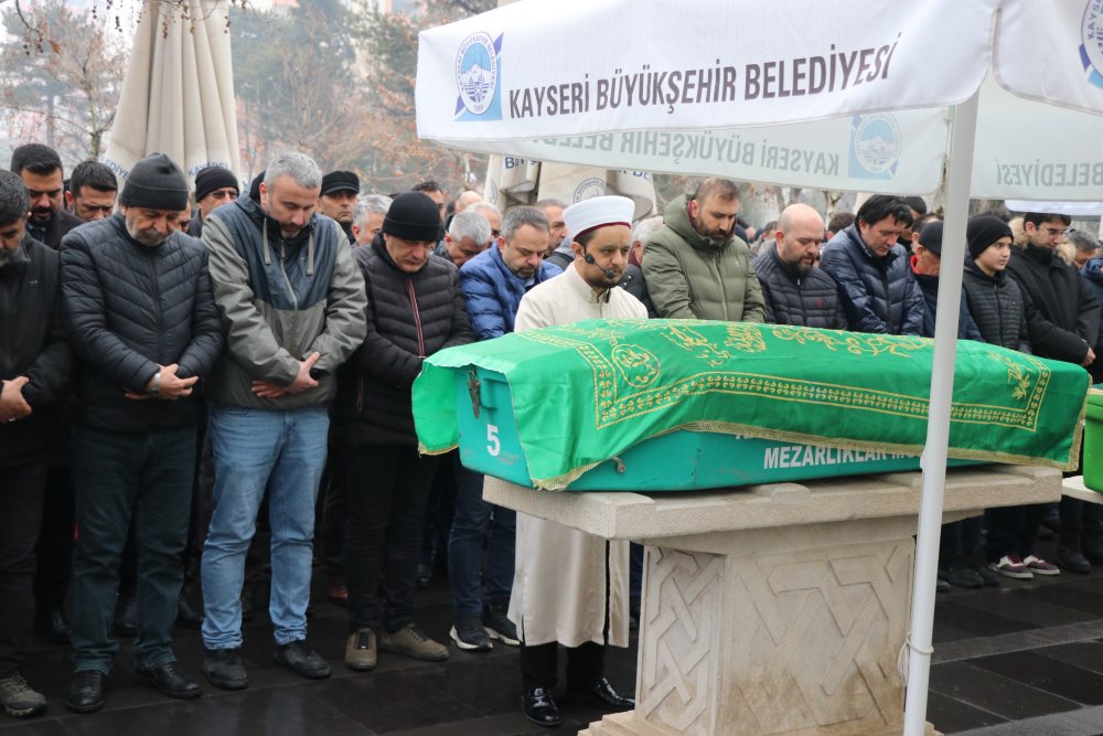 babasi tarafindan kazara vurulmustu minik demir son yolculuguna ugurlandi 8 NKStv91b