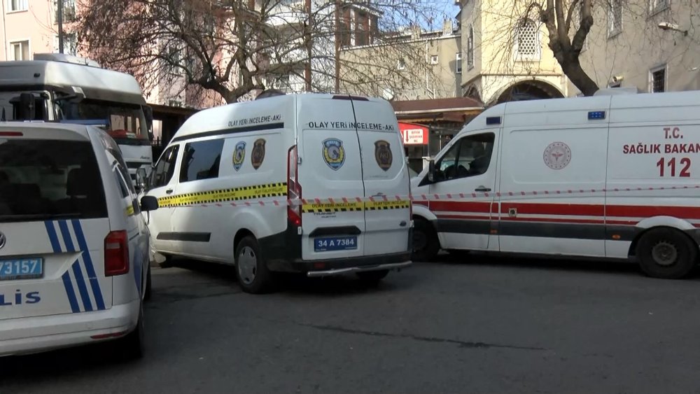 bagcilarda aci olum pastaneden cikti hafriyat kamyonu altinda kaldi 4 1QMtbAAk