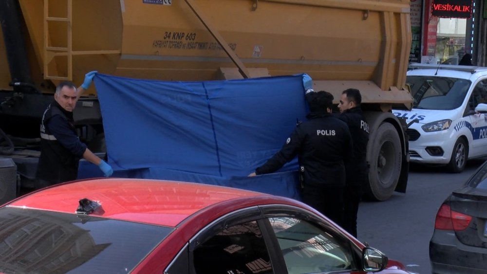 bagcilarda aci olum pastaneden cikti hafriyat kamyonu altinda kaldi 5 VHRUJQu2