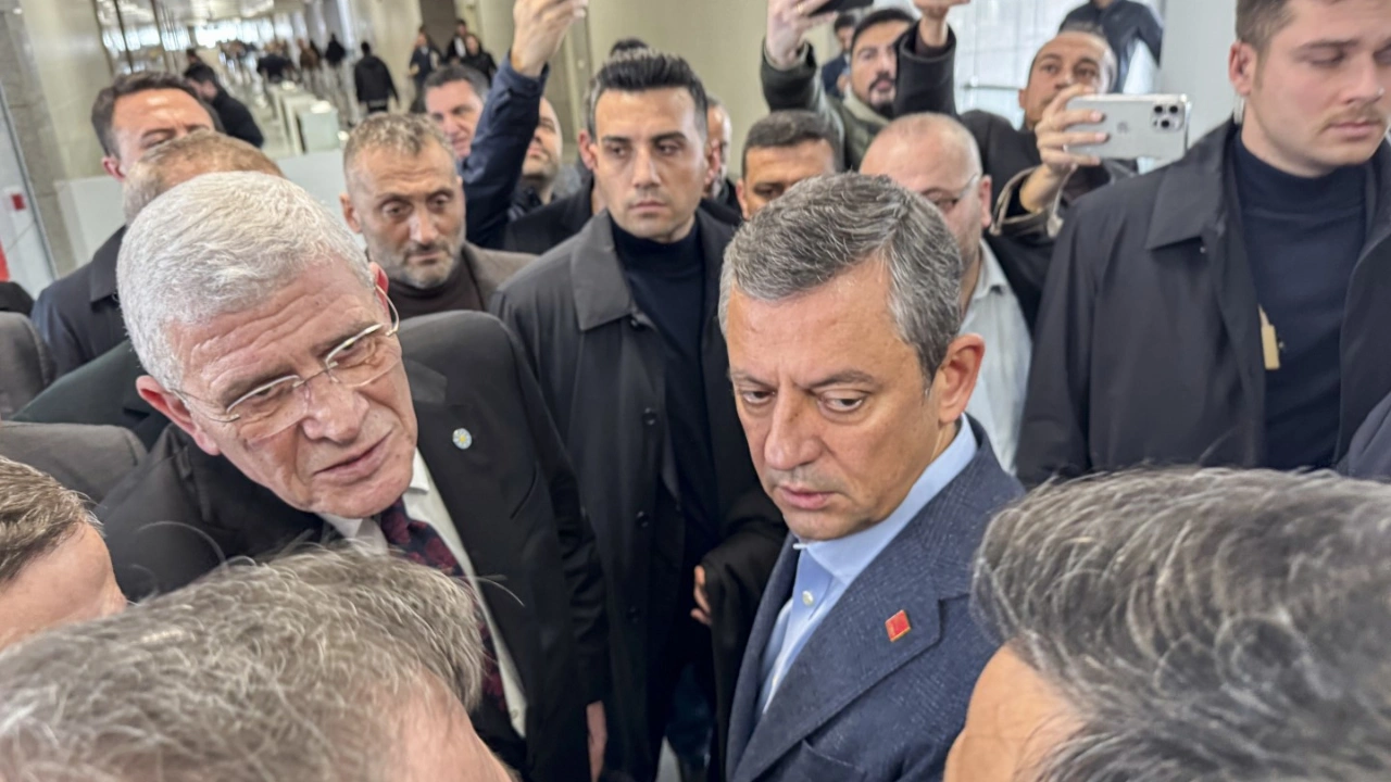 bartu soral bu olay iyi parti chp ve zafer partisi arasinda buyuk bir birlik NXJY9cXz