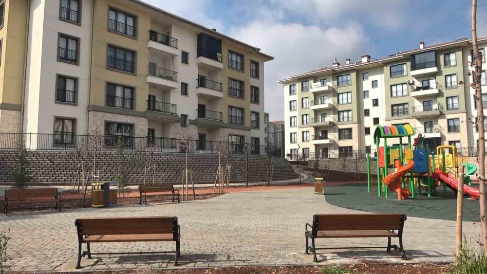 baykarin konutlarina yerlesen depremzedeler evleri begendi 3 nDK4Ldzd