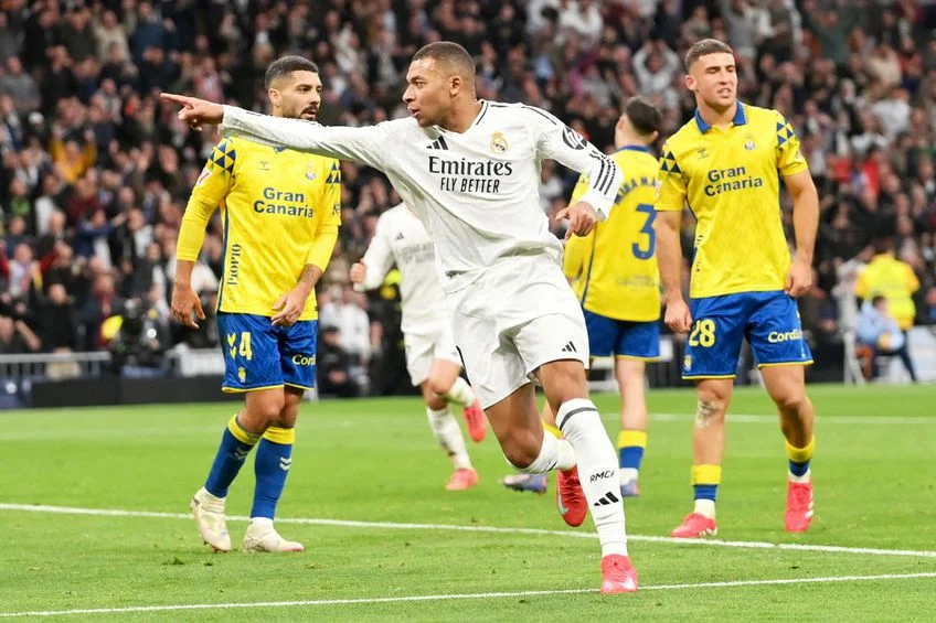 bernab uda mbappe sov real madrid la liganin zirvesine cikti 0 9MVIHg9l